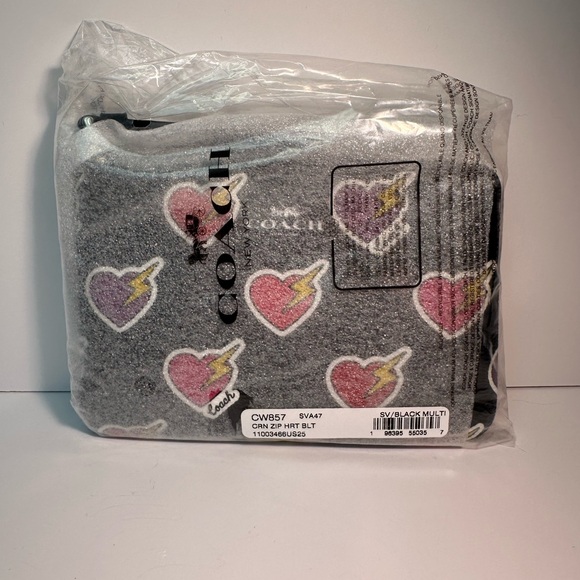 Coach Bolt Heart Wristlet NWT - Picture 2 of 6